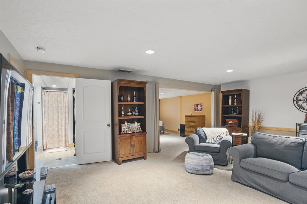 791 York Street W, Mansfield, Ohio 44904, 2 Bedrooms Bedrooms, ,3 BathroomsBathrooms,Residential,For Sale,York Street W,9067174