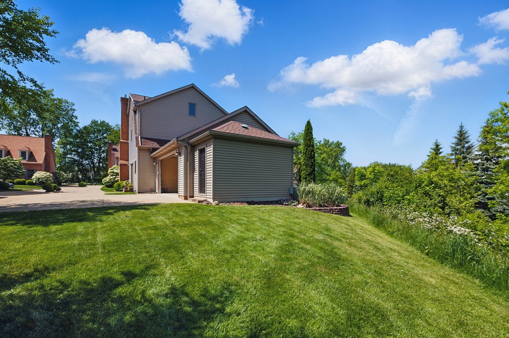 791 York Street W, Mansfield, Ohio 44904, 2 Bedrooms Bedrooms, ,3 BathroomsBathrooms,Residential,For Sale,York Street W,9067174