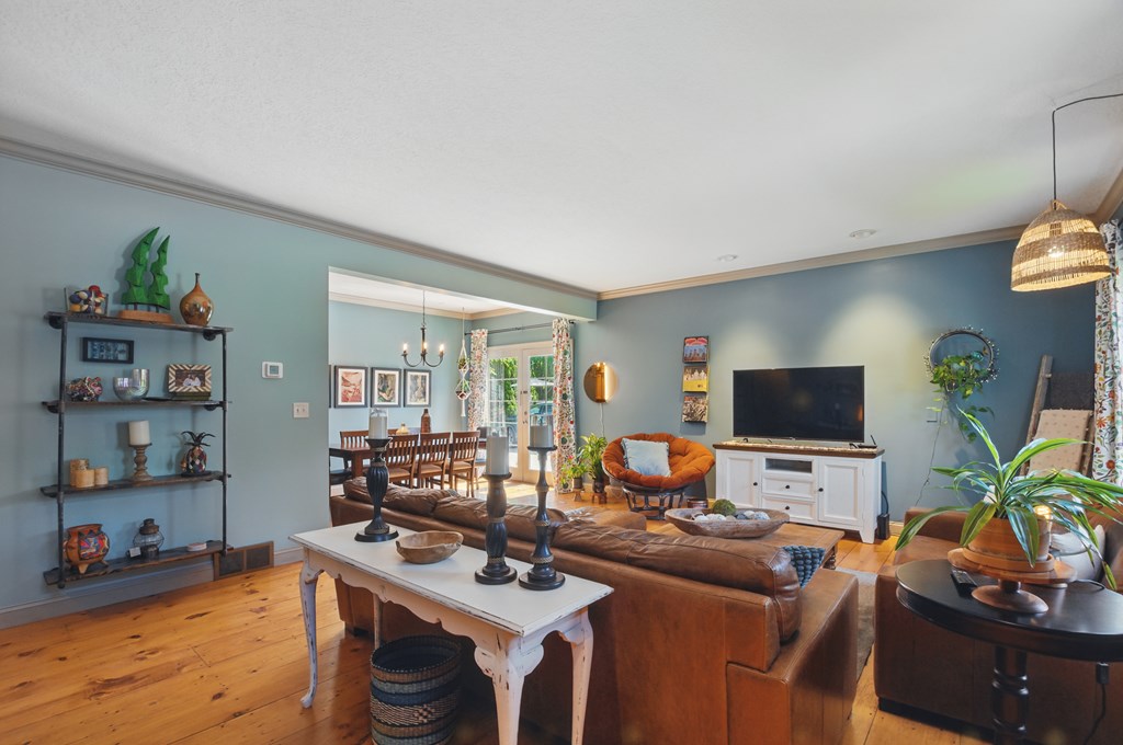 791 York Street W, Mansfield, Ohio 44904, 2 Bedrooms Bedrooms, ,3 BathroomsBathrooms,Residential,For Sale,York Street W,9067174