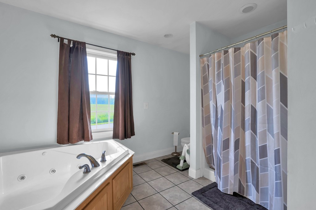 724 Poe Road, Bucyrus, Ohio 44820, 3 Bedrooms Bedrooms, ,3 BathroomsBathrooms,Residential,For Sale,Poe Road,9067208