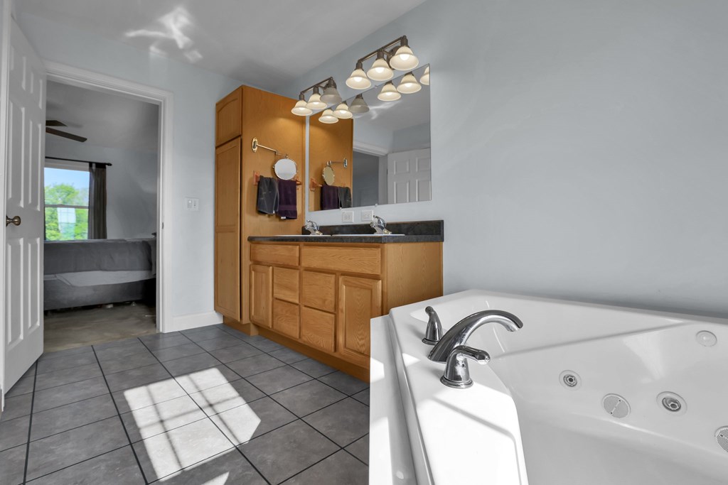 724 Poe Road, Bucyrus, Ohio 44820, 3 Bedrooms Bedrooms, ,3 BathroomsBathrooms,Residential,For Sale,Poe Road,9067208
