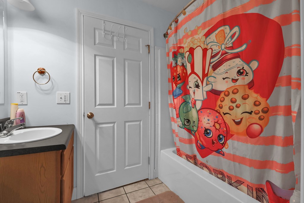 724 Poe Road, Bucyrus, Ohio 44820, 3 Bedrooms Bedrooms, ,3 BathroomsBathrooms,Residential,For Sale,Poe Road,9067208