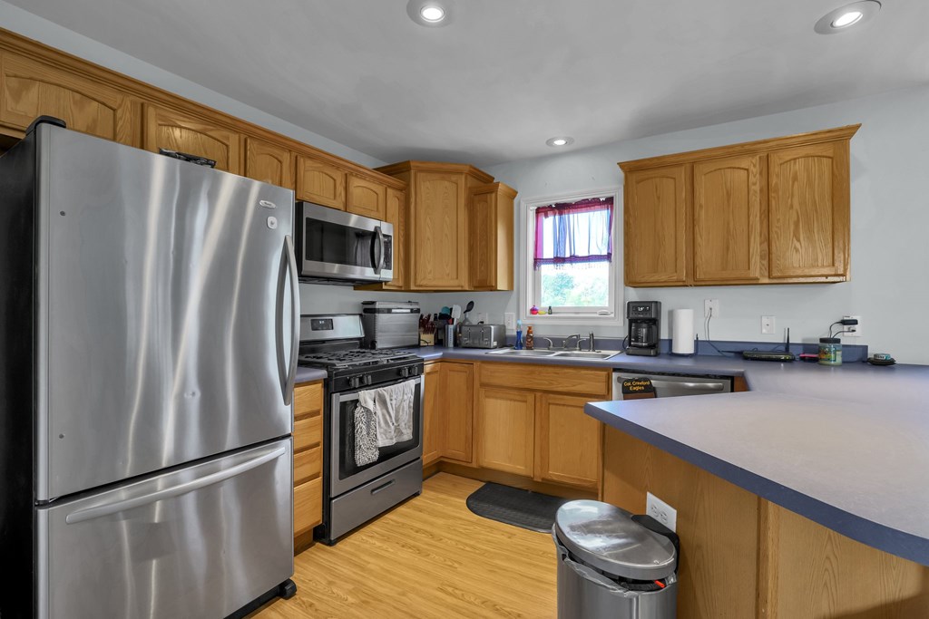 724 Poe Road, Bucyrus, Ohio 44820, 3 Bedrooms Bedrooms, ,3 BathroomsBathrooms,Residential,For Sale,Poe Road,9067208