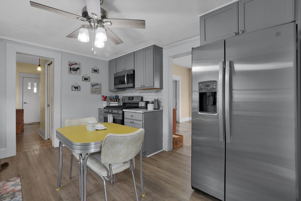 300 Walnut Street, Mount Vernon, Ohio 43050, 3 Bedrooms Bedrooms, ,1 BathroomBathrooms,Residential,For Sale,Walnut Street,9067235