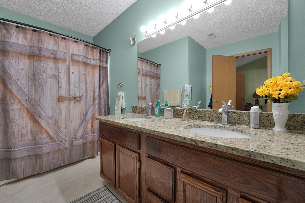 1923 August Drive, Ontario, Ohio 44906, 3 Bedrooms Bedrooms, ,2 BathroomsBathrooms,Residential,For Sale,August Drive,9067236