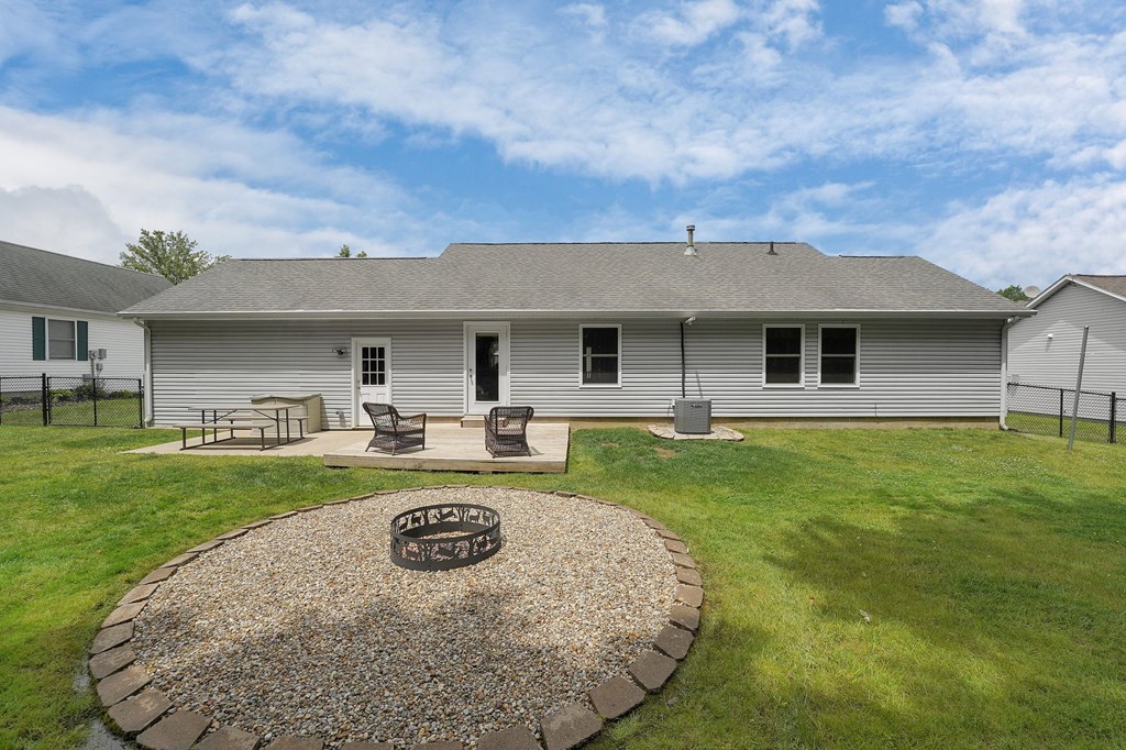 1923 August Drive, Ontario, Ohio 44906, 3 Bedrooms Bedrooms, ,2 BathroomsBathrooms,Residential,For Sale,August Drive,9067236