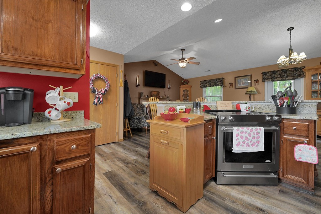 1923 August Drive, Ontario, Ohio 44906, 3 Bedrooms Bedrooms, ,2 BathroomsBathrooms,Residential,For Sale,August Drive,9067236