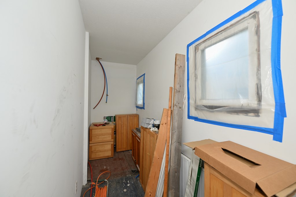 973 W Exchange Street, Akron, Ohio 44302, 4 Bedrooms Bedrooms, ,Residential Income,For Sale,Exchange Street,9067245