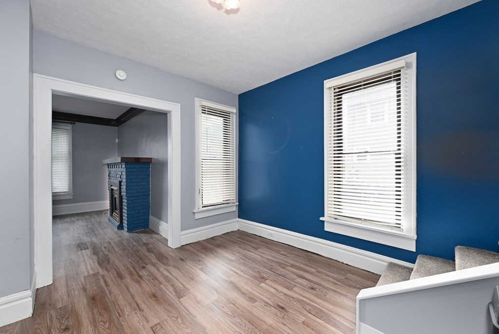 973 W Exchange Street, Akron, Ohio 44302, 4 Bedrooms Bedrooms, ,Residential Income,For Sale,Exchange Street,9067245