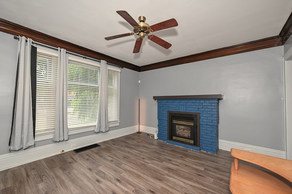 973 W Exchange Street, Akron, Ohio 44302, 4 Bedrooms Bedrooms, ,Residential Income,For Sale,Exchange Street,9067245