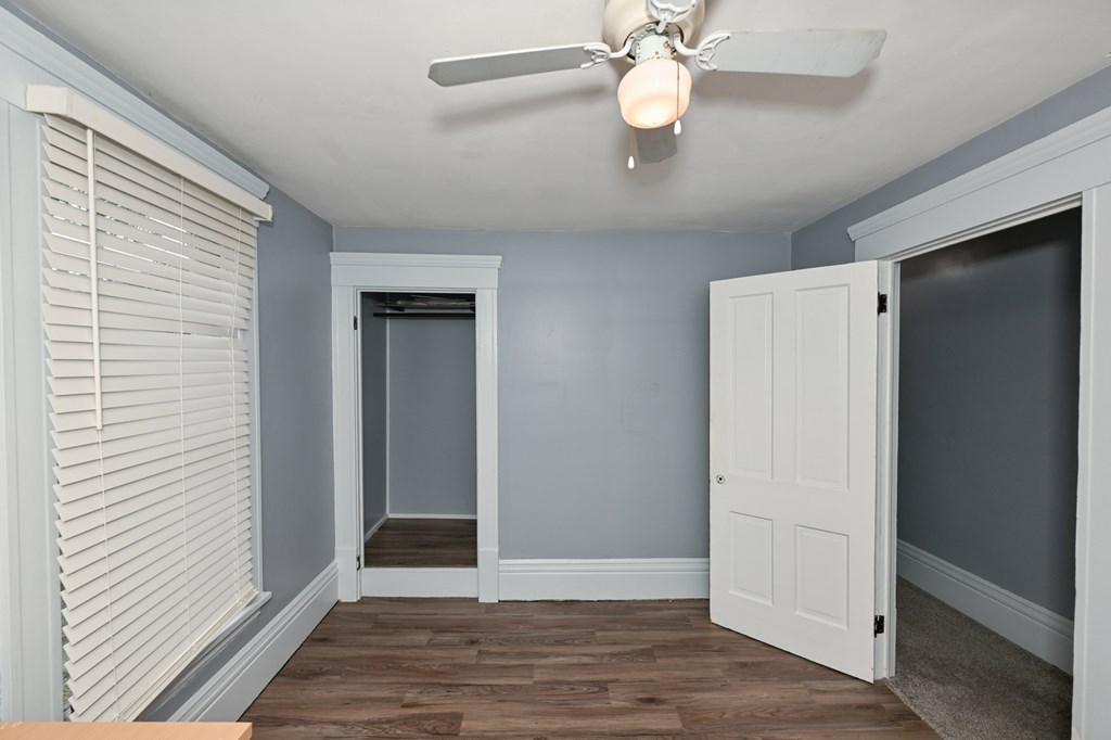 973 W Exchange Street, Akron, Ohio 44302, 4 Bedrooms Bedrooms, ,Residential Income,For Sale,Exchange Street,9067245