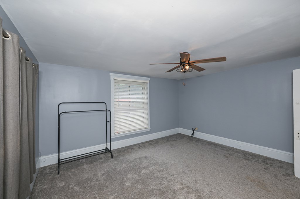 973 W Exchange Street, Akron, Ohio 44302, 4 Bedrooms Bedrooms, ,Residential Income,For Sale,Exchange Street,9067245