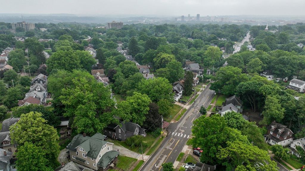 973 W Exchange Street, Akron, Ohio 44302, 4 Bedrooms Bedrooms, ,Residential Income,For Sale,Exchange Street,9067245