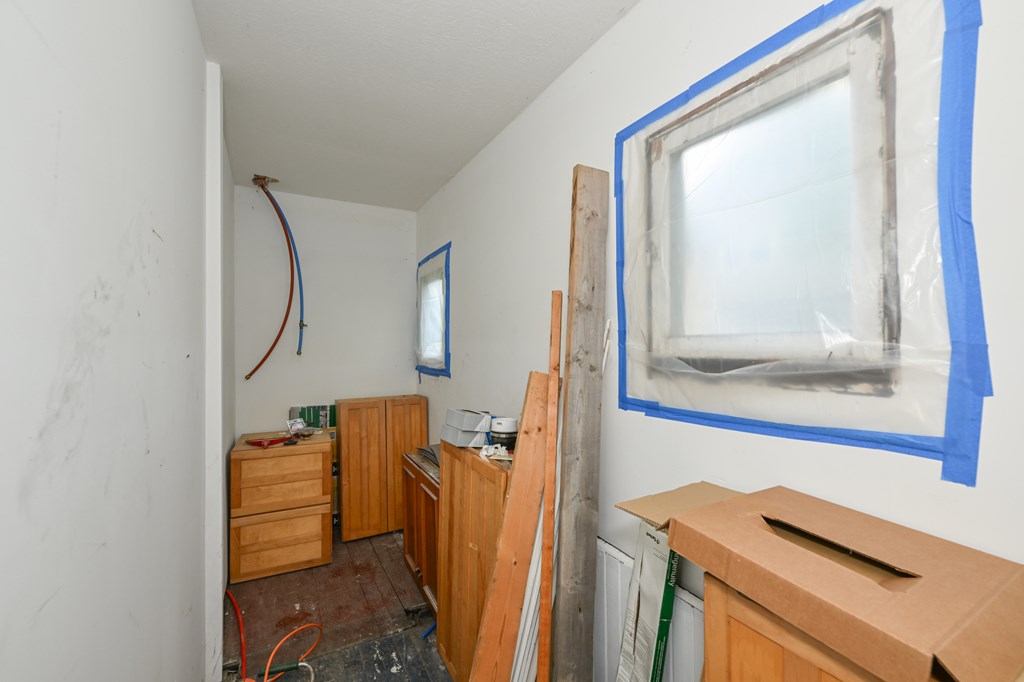 973 W Exchange Street, Akron, Ohio 44302, 4 Bedrooms Bedrooms, ,Residential Income,For Sale,Exchange Street,9067245