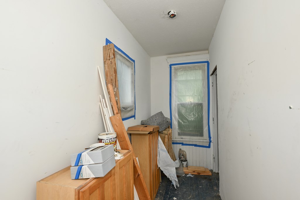 973 W Exchange Street, Akron, Ohio 44302, 4 Bedrooms Bedrooms, ,Residential Income,For Sale,Exchange Street,9067245