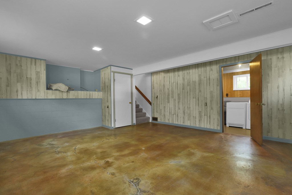 153 Templeton Terrace, Mansfield, Ohio 44904, 2 Bedrooms Bedrooms, ,1 BathroomBathrooms,Residential,For Sale,Templeton Terrace,9067278