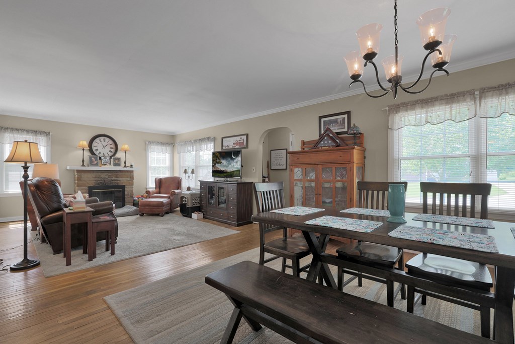 568 Glendale Boulevard, Mansfield, Ohio 44907, 3 Bedrooms Bedrooms, ,1 BathroomBathrooms,Residential,For Sale,Glendale Boulevard,9067284