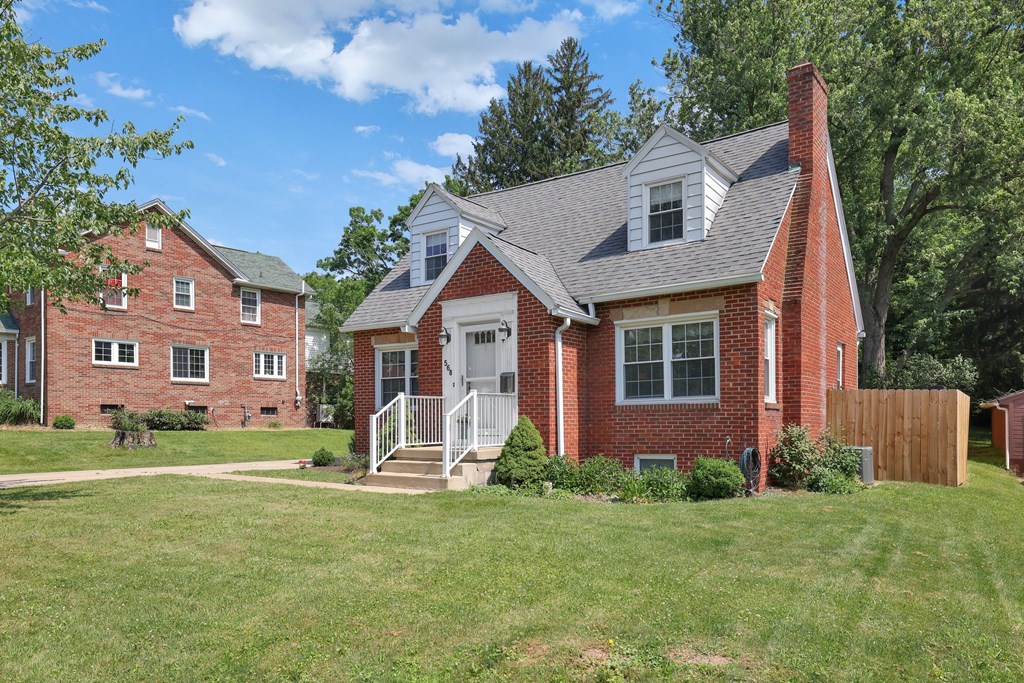 568 Glendale Boulevard, Mansfield, Ohio 44907, 3 Bedrooms Bedrooms, ,1 BathroomBathrooms,Residential,For Sale,Glendale Boulevard,9067284