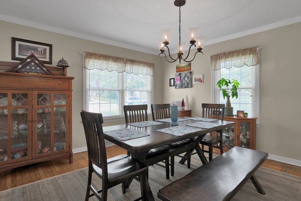 568 Glendale Boulevard, Mansfield, Ohio 44907, 3 Bedrooms Bedrooms, ,1 BathroomBathrooms,Residential,For Sale,Glendale Boulevard,9067284