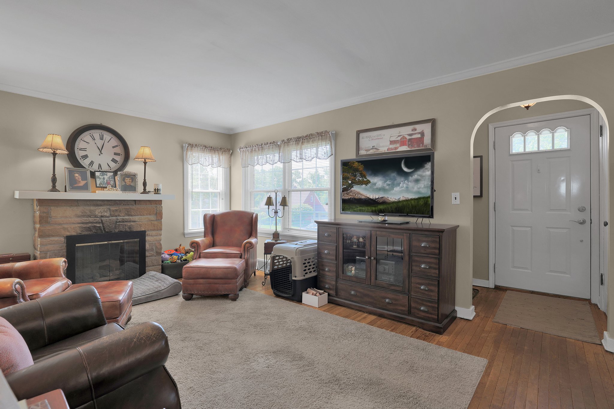 568 Glendale Boulevard, Mansfield, Ohio 44907, 3 Bedrooms Bedrooms, ,1 BathroomBathrooms,Residential,For Sale,Glendale Boulevard,9067284