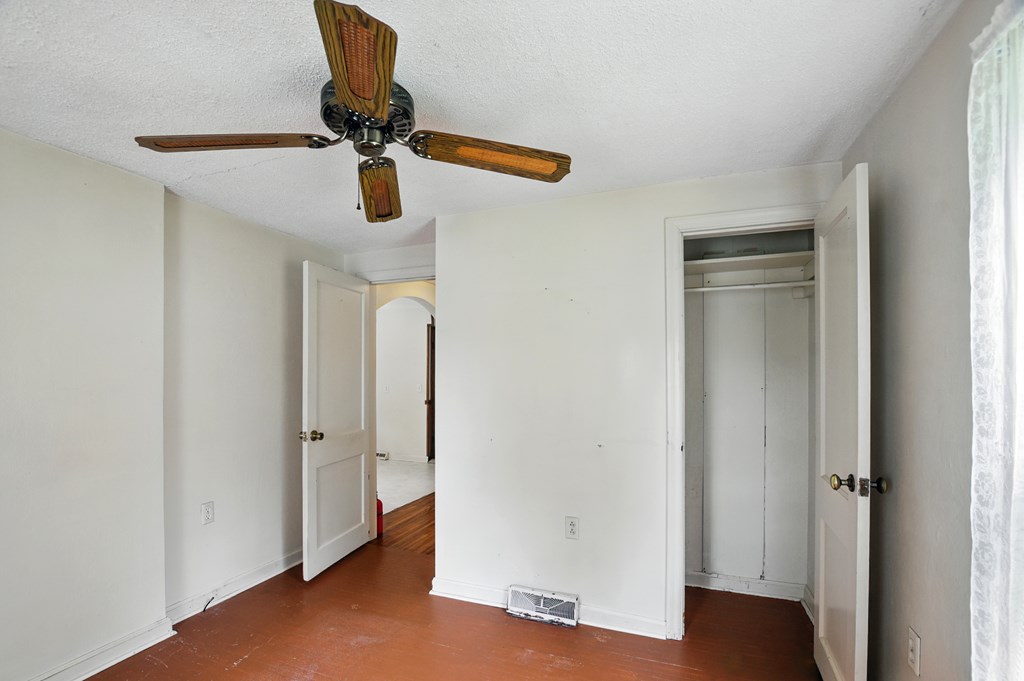 1842 Park Avenue West, Ontario, Ohio 44906, 3 Bedrooms Bedrooms, ,1 BathroomBathrooms,Residential,For Sale,Park Avenue West,9067287