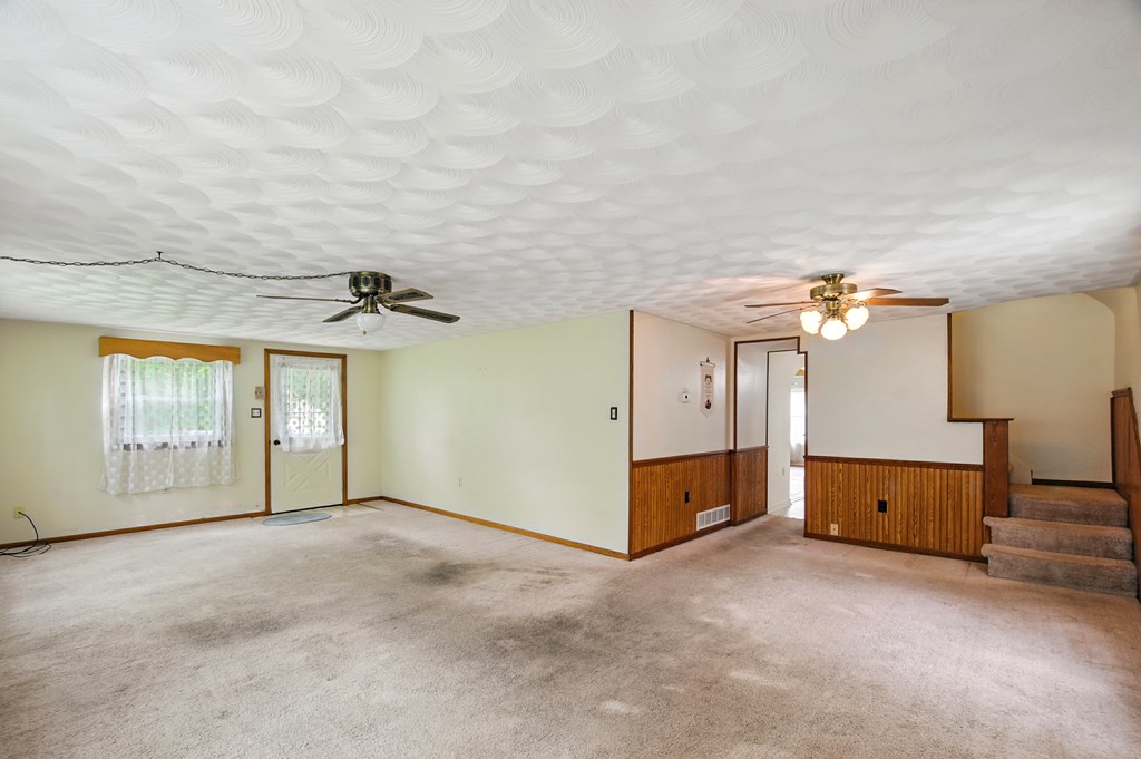 1842 Park Avenue West, Ontario, Ohio 44906, 3 Bedrooms Bedrooms, ,1 BathroomBathrooms,Residential,For Sale,Park Avenue West,9067287
