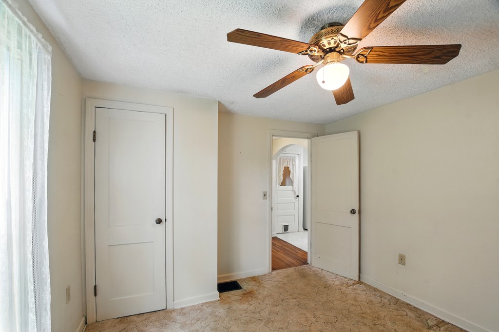 1842 Park Avenue West, Ontario, Ohio 44906, 3 Bedrooms Bedrooms, ,1 BathroomBathrooms,Residential,For Sale,Park Avenue West,9067287