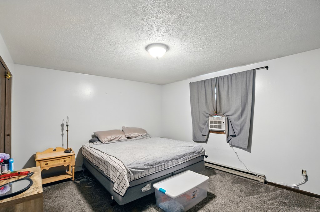 1053 Neil Circle North, Mansfield, Ohio 44903, 4 Bedrooms Bedrooms, ,2 BathroomsBathrooms,Residential,For Sale,Neil Circle North,9067289