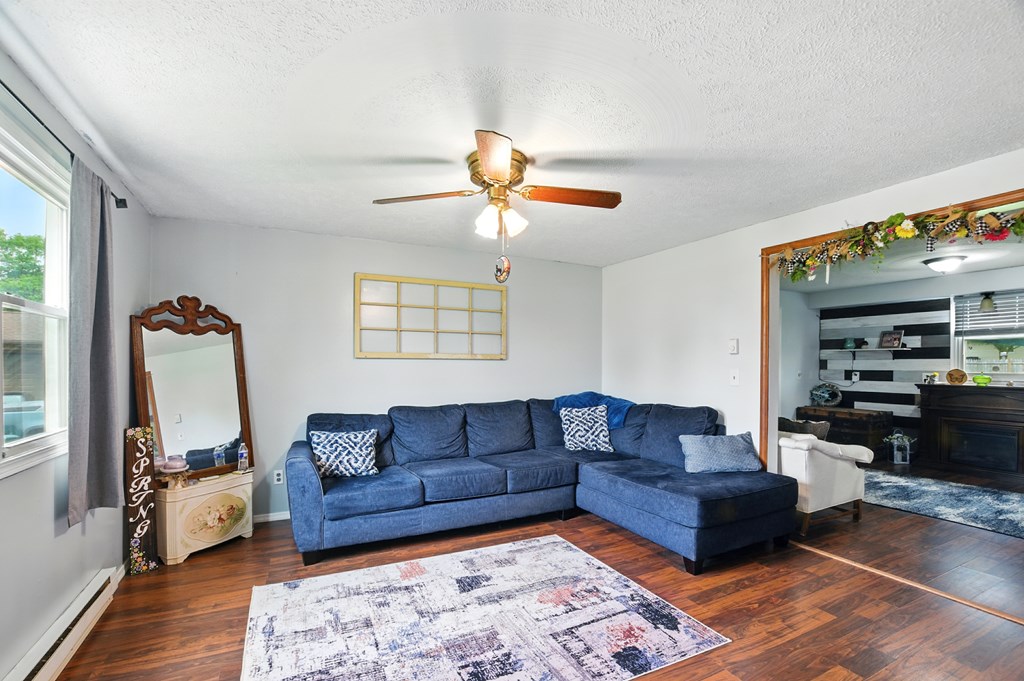 1053 Neil Circle North, Mansfield, Ohio 44903, 4 Bedrooms Bedrooms, ,2 BathroomsBathrooms,Residential,For Sale,Neil Circle North,9067289