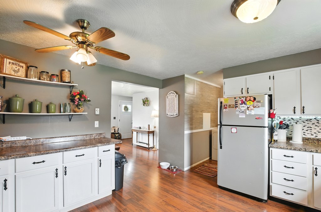 1053 Neil Circle North, Mansfield, Ohio 44903, 4 Bedrooms Bedrooms, ,2 BathroomsBathrooms,Residential,For Sale,Neil Circle North,9067289
