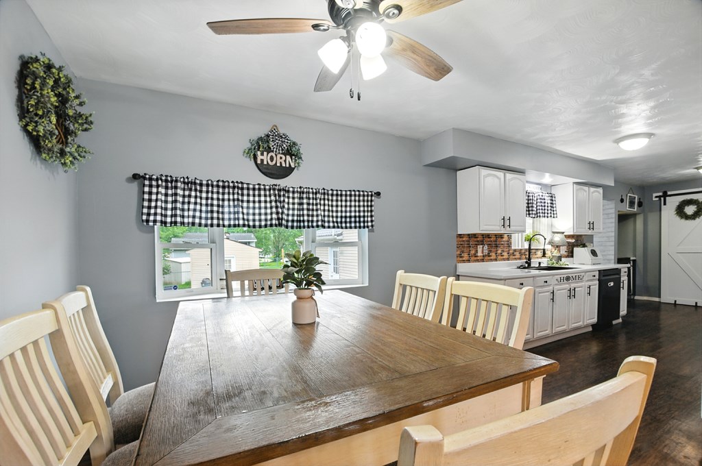 1390 Bellefontaine Avenue, Marion, Ohio 43302, 3 Bedrooms Bedrooms, ,3 BathroomsBathrooms,Residential,For Sale,Bellefontaine Avenue,9067302
