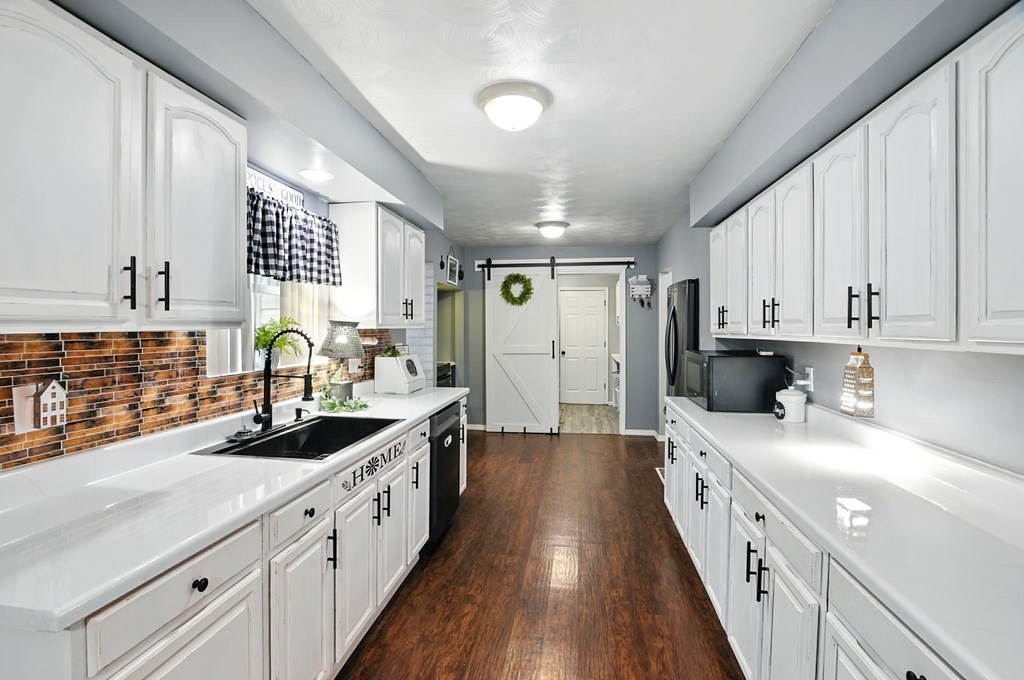 1390 Bellefontaine Avenue, Marion, Ohio 43302, 3 Bedrooms Bedrooms, ,3 BathroomsBathrooms,Residential,For Sale,Bellefontaine Avenue,9067302