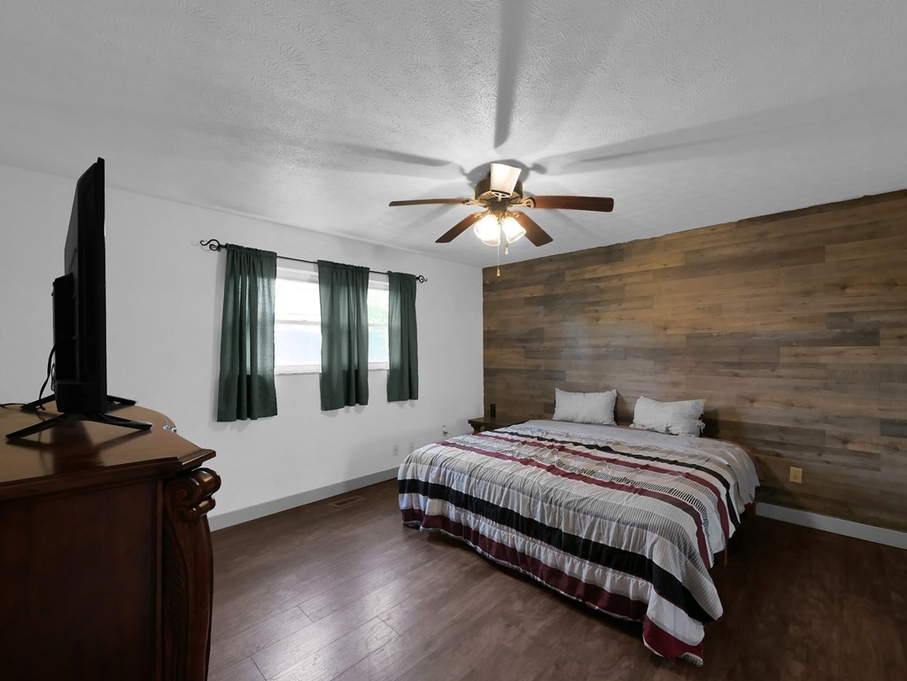 800 S Spring Road, Westerville, Ohio 43081, 5 Bedrooms Bedrooms, ,2 BathroomsBathrooms,Residential,For Sale,Spring Road,9067301
