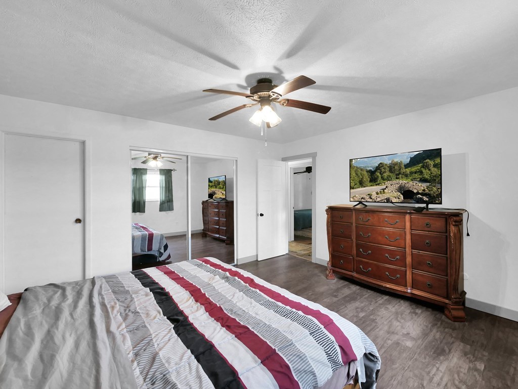 800 S Spring Road, Westerville, Ohio 43081, 5 Bedrooms Bedrooms, ,2 BathroomsBathrooms,Residential,For Sale,Spring Road,9067301