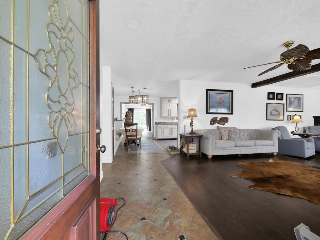 800 S Spring Road, Westerville, Ohio 43081, 5 Bedrooms Bedrooms, ,2 BathroomsBathrooms,Residential,For Sale,Spring Road,9067301