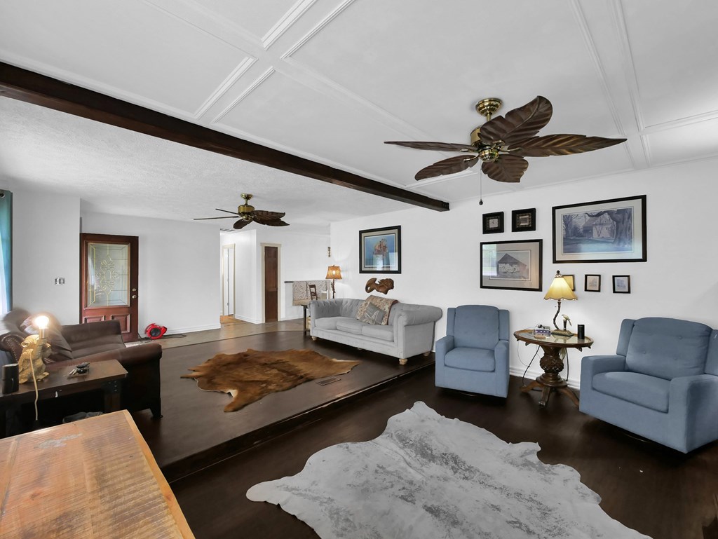 800 S Spring Road, Westerville, Ohio 43081, 5 Bedrooms Bedrooms, ,2 BathroomsBathrooms,Residential,For Sale,Spring Road,9067301
