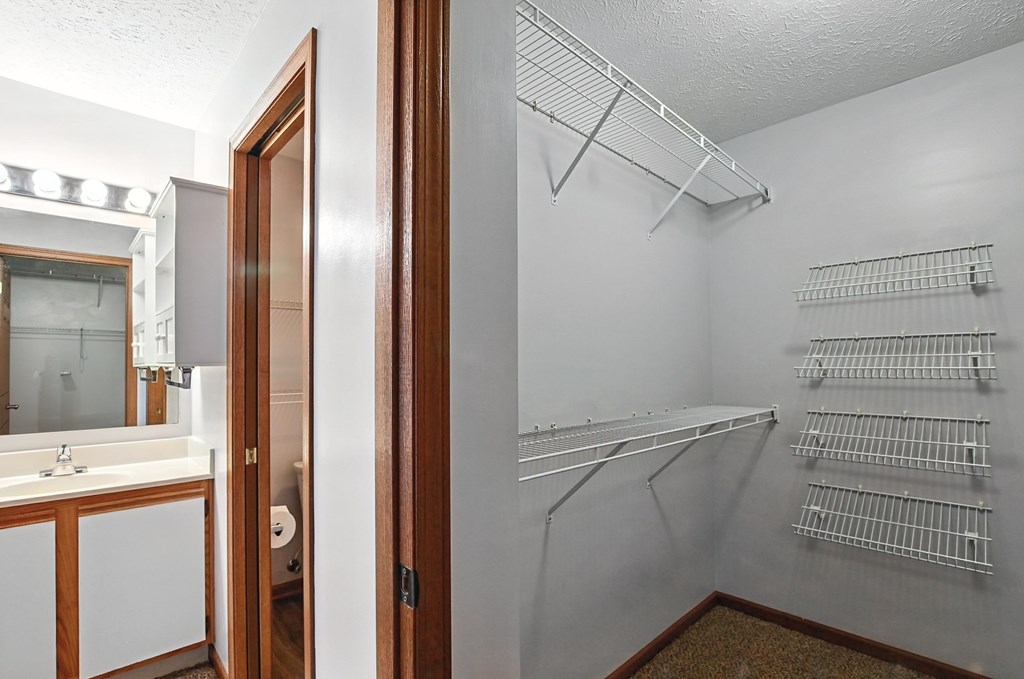 727 Villa Drive, Ontario, Ohio 44906, 2 Bedrooms Bedrooms, ,2 BathroomsBathrooms,Residential,For Sale,Villa Drive,9067311