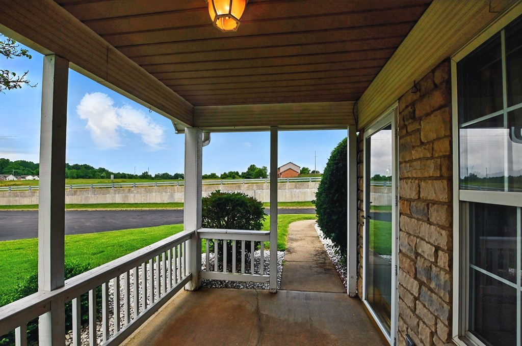 727 Villa Drive, Ontario, Ohio 44906, 2 Bedrooms Bedrooms, ,2 BathroomsBathrooms,Residential,For Sale,Villa Drive,9067311