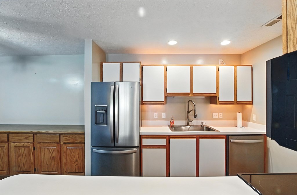 727 Villa Drive, Ontario, Ohio 44906, 2 Bedrooms Bedrooms, ,2 BathroomsBathrooms,Residential,For Sale,Villa Drive,9067311