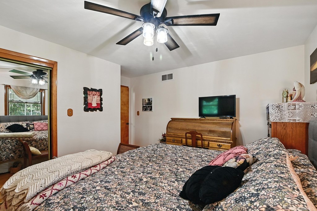 155 W Smiley Avenue, Shelby, Ohio 44875, 4 Bedrooms Bedrooms, ,2 BathroomsBathrooms,Residential,For Sale,Smiley Avenue,9067313