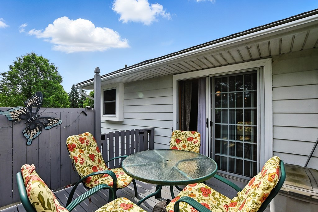 155 W Smiley Avenue, Shelby, Ohio 44875, 4 Bedrooms Bedrooms, ,2 BathroomsBathrooms,Residential,For Sale,Smiley Avenue,9067313