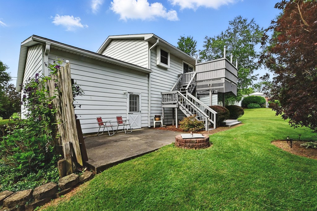 155 W Smiley Avenue, Shelby, Ohio 44875, 4 Bedrooms Bedrooms, ,2 BathroomsBathrooms,Residential,For Sale,Smiley Avenue,9067313