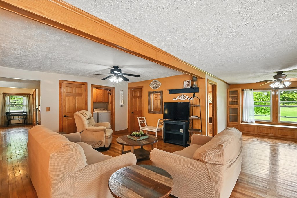 4544 Hook Road, Crestline, Ohio 44827, 4 Bedrooms Bedrooms, ,2 BathroomsBathrooms,Residential,For Sale,Hook Road,9067323