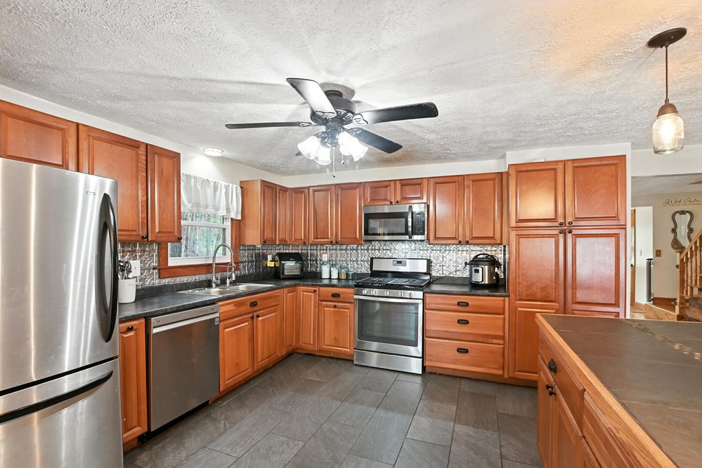 4544 Hook Road, Crestline, Ohio 44827, 4 Bedrooms Bedrooms, ,2 BathroomsBathrooms,Residential,For Sale,Hook Road,9067323