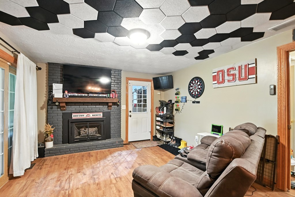 290 Oxford Road, Lexington, Ohio 44904, 3 Bedrooms Bedrooms, ,1 BathroomBathrooms,Residential,For Sale,Oxford Road,9067345