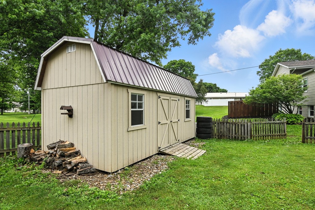 290 Oxford Road, Lexington, Ohio 44904, 3 Bedrooms Bedrooms, ,1 BathroomBathrooms,Residential,For Sale,Oxford Road,9067345