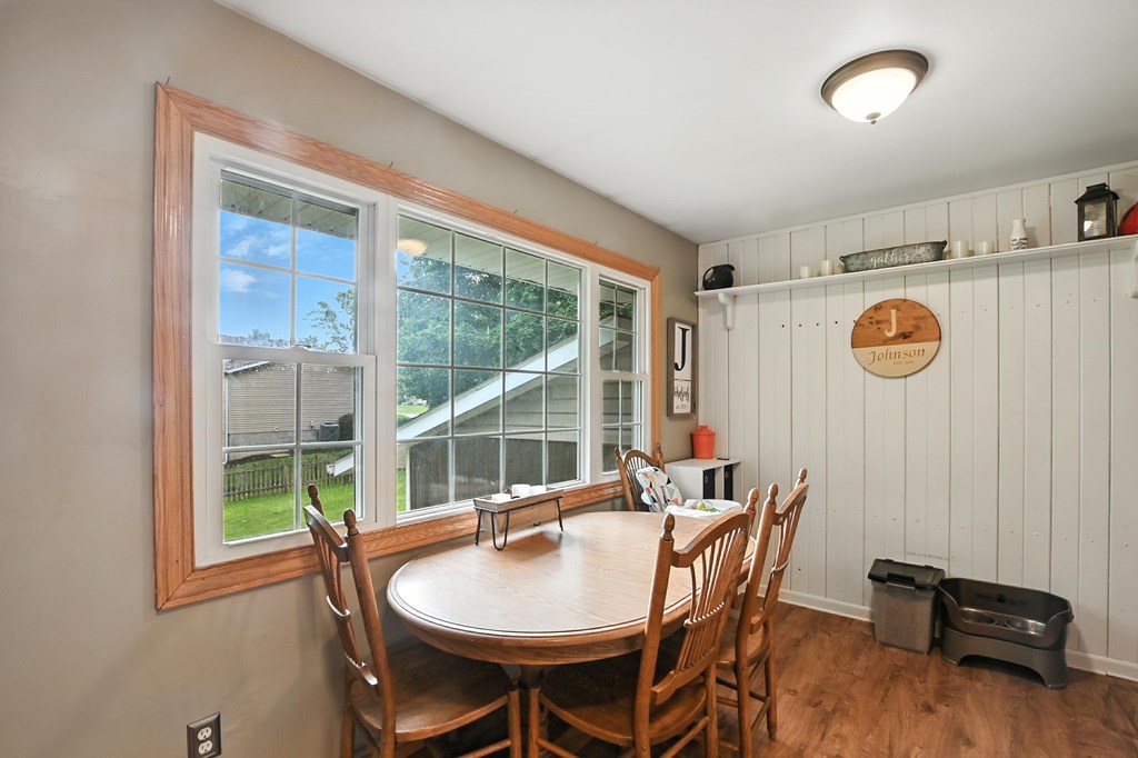 290 Oxford Road, Lexington, Ohio 44904, 3 Bedrooms Bedrooms, ,1 BathroomBathrooms,Residential,For Sale,Oxford Road,9067345