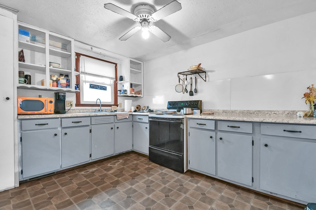 1032 Dawsett Avenue, Galion, Ohio 44833, 3 Bedrooms Bedrooms, ,1 BathroomBathrooms,Residential,For Sale,Dawsett Avenue,9066384