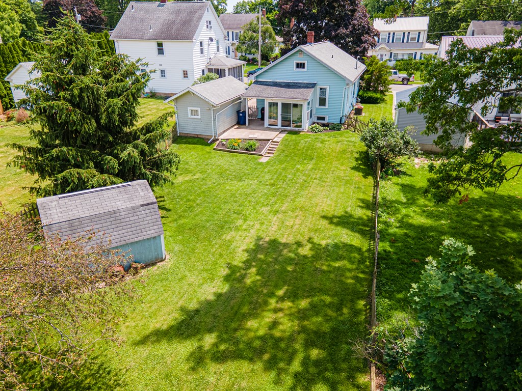 13 E Jefferson Street, Shelby, Ohio 44875, 2 Bedrooms Bedrooms, ,1 BathroomBathrooms,Residential,For Sale,Jefferson Street,9067373