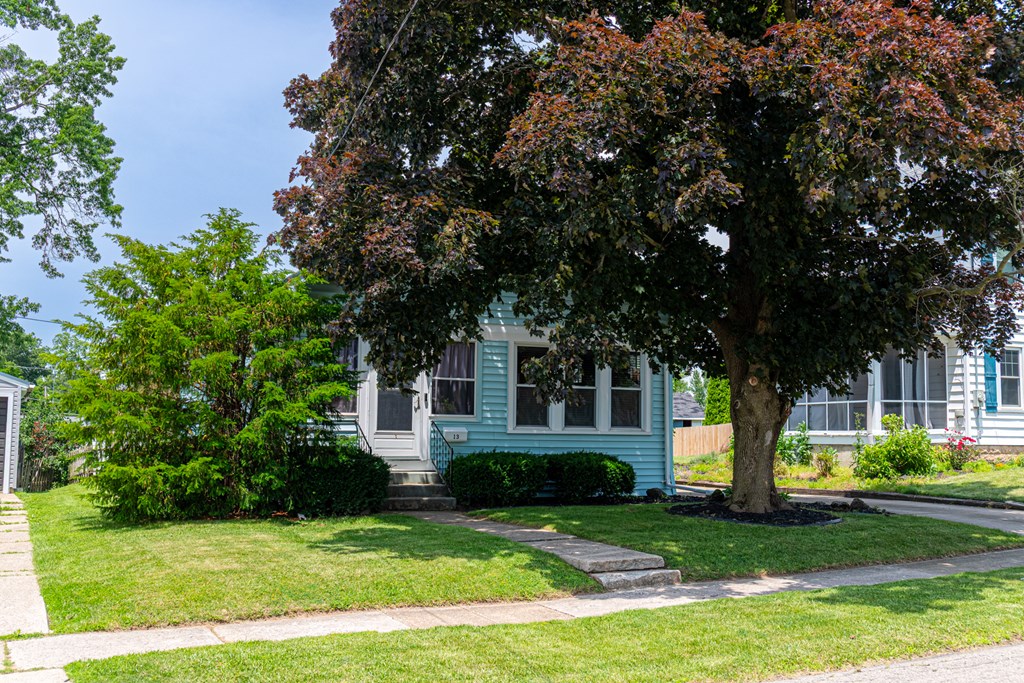 13 E Jefferson Street, Shelby, Ohio 44875, 2 Bedrooms Bedrooms, ,1 BathroomBathrooms,Residential,For Sale,Jefferson Street,9067373